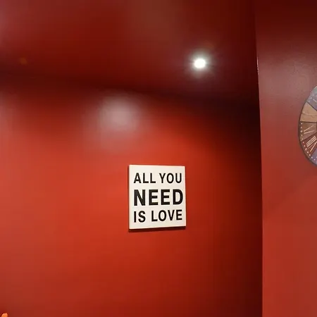 Montmartre Apartmán *