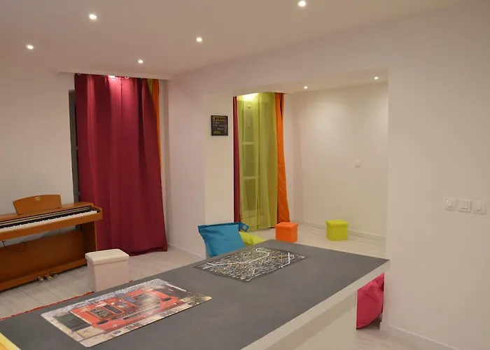 Montmartre Apartman *