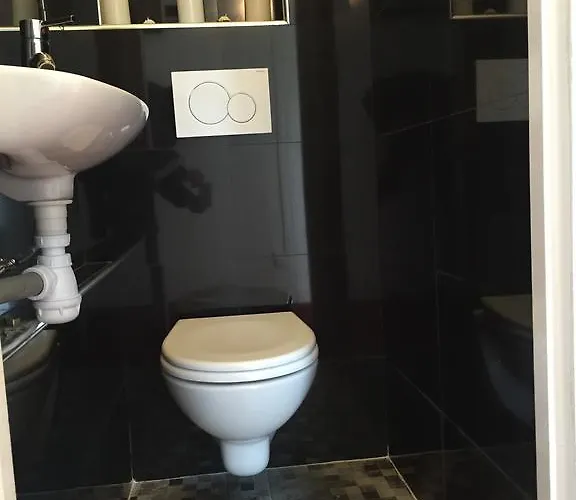 Montmartre Apartman *