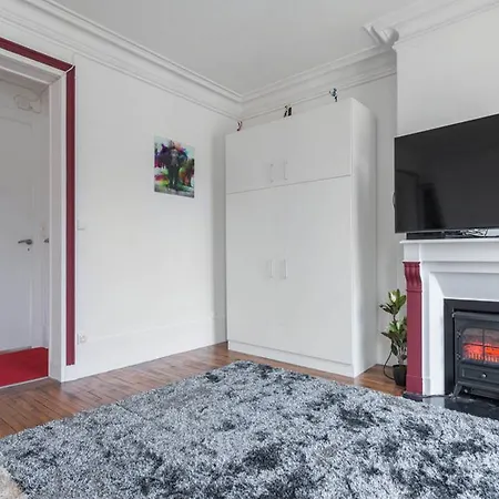Montmartre Apartamento *